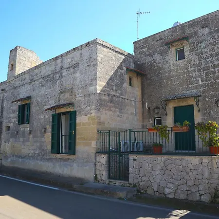 בית נופש Masseria Li Camerini